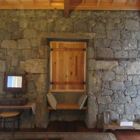 O Antigo Lagar * Cinco Ribeiras