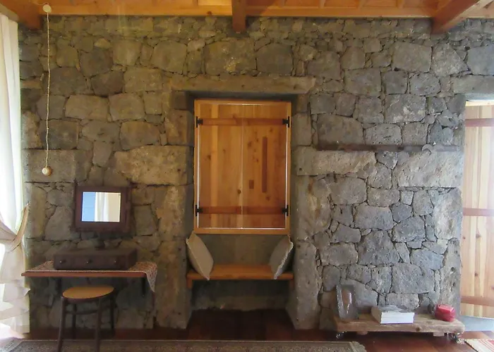 O Antigo Lagar * Cinco Ribeiras