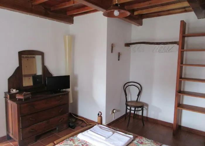 O Antigo Lagar * Cinco Ribeiras